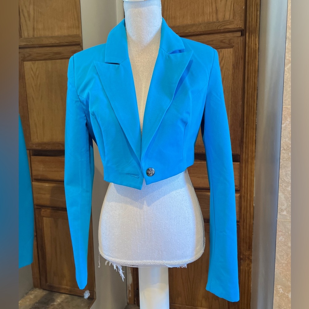 Women‘s Crop Blazer